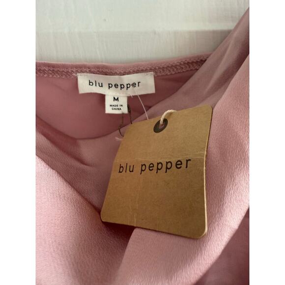 Blu Pepper Women’s Spaghetti Strap Cowl Neck Feather Fringe Top Size Medium NWT - Picture 4 of 7